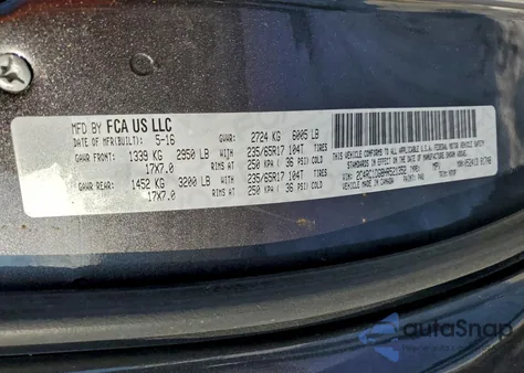 2017 Chrysler Pacifica Touring z USA, uszkodzony, nr VIN 2C4RC1DG8HR521352